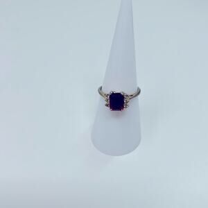 Vintage Women's  Red Stone 14 K GE Ring Size 6.5